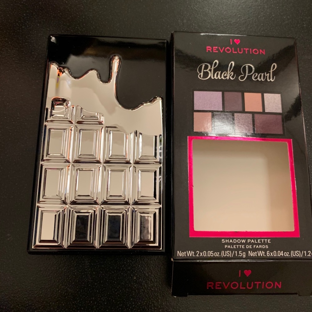 I Heart Revolution Mini Black Pearl Palette
